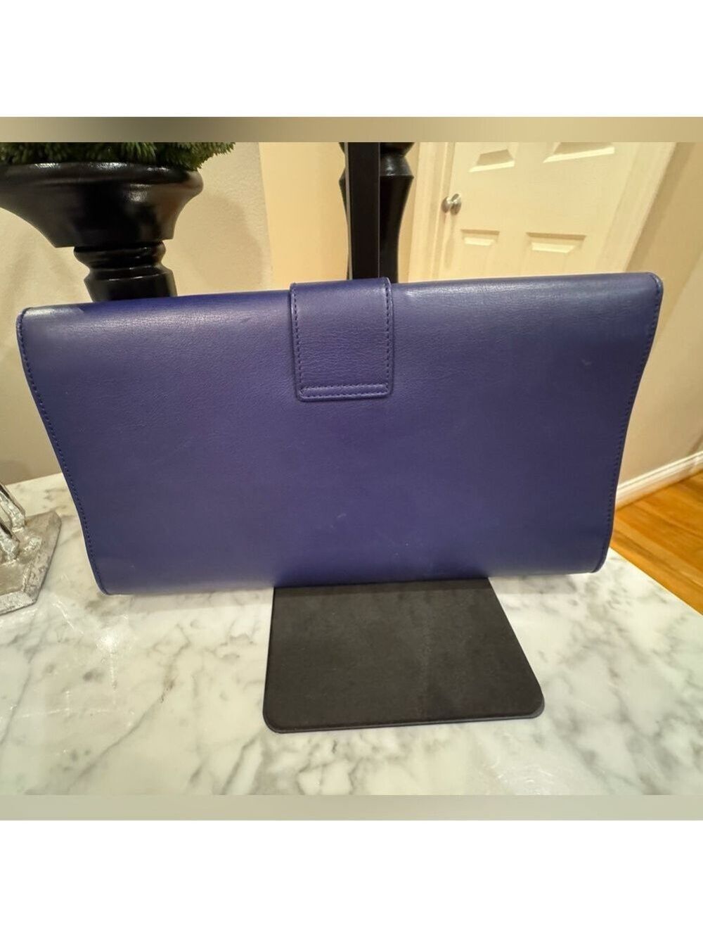 Saint Laurent - Classic Y Ligne Clutch Blue Leather - EUC - Picture 10 of 10